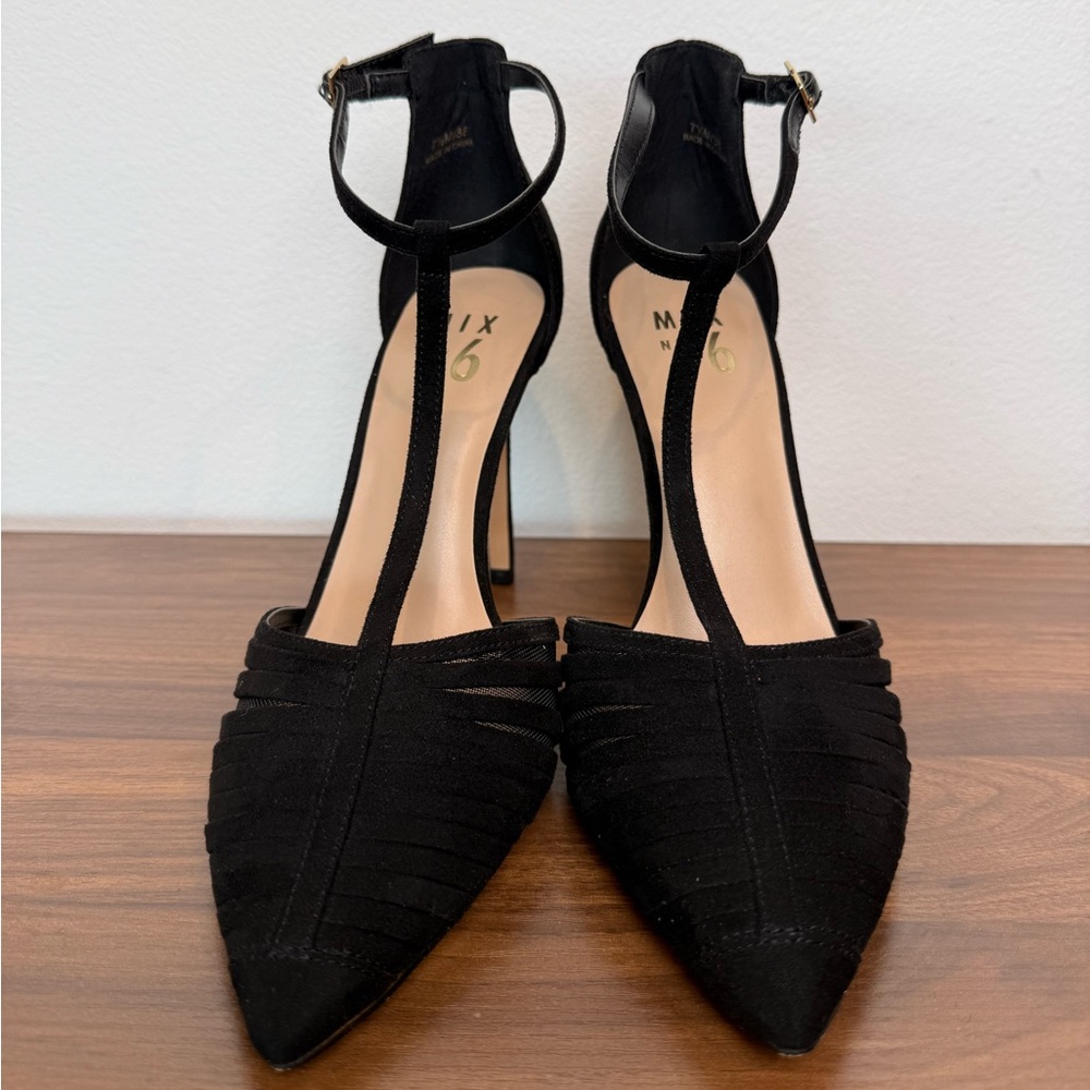 Mix No. 6  Black Suede Mesh T-Strap Pointed Toe Stiletto Heels Size 7.5M